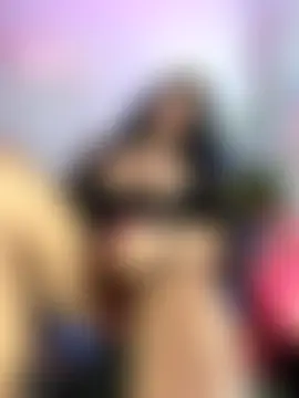 _Crystal_evains' Live Sex Cam Show