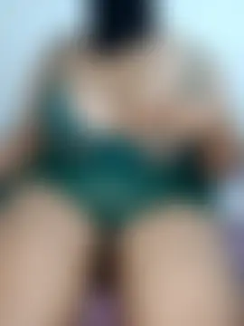 bella_curvy's Webcam Show