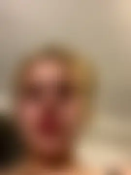 LilyPopsxx's Live Sex Cam Show