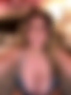 miamellycious' Live Sex Cam Show