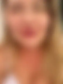 BellaMonella88's Live Sex Cam Show