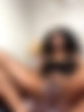 mismialove's Live Sex Cam Show