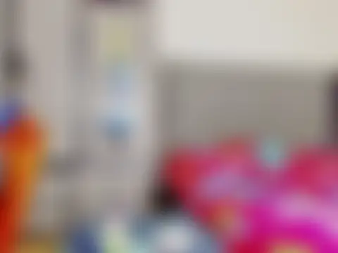 Sara_hot12112's Webcam Show