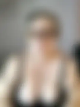 Pumabionda's Live Sex Cam Show