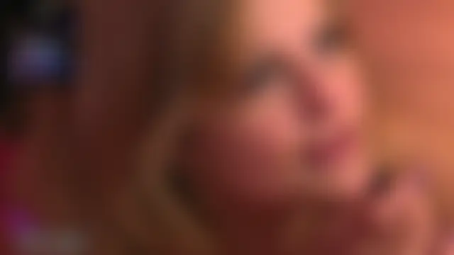 ZoeMesmerize's Live Sex Cam Show