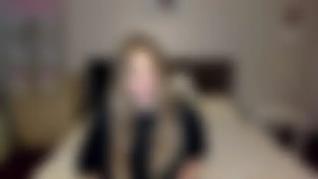blondyriss' Webcam Show