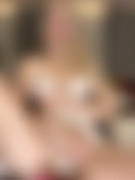 AnikaBest's Live Sex Cam Show