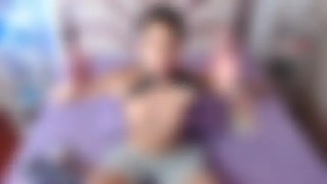 Jonesliam23's Webcam Show
