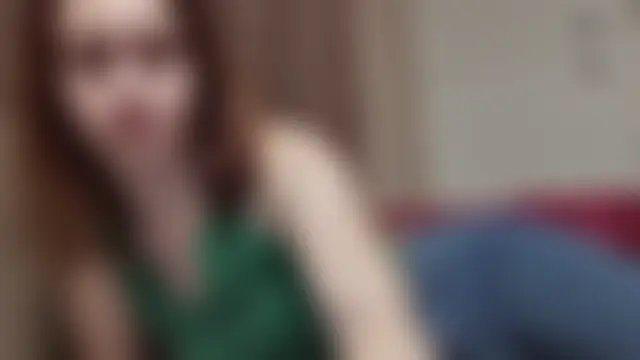 Requellia's Webcam Show