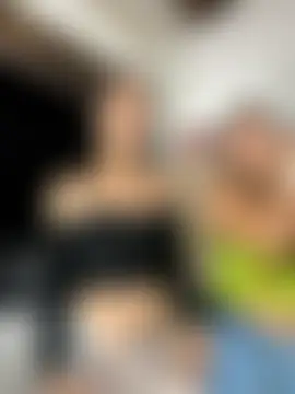 royalgirls_x's Live Sex Cam Show