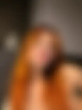SaraLow's Live Sex Cam Show