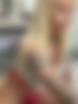 Chloe-Savage's Live Sex Cam Show