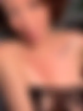 AlessandraBee's Live Sex Cam Show