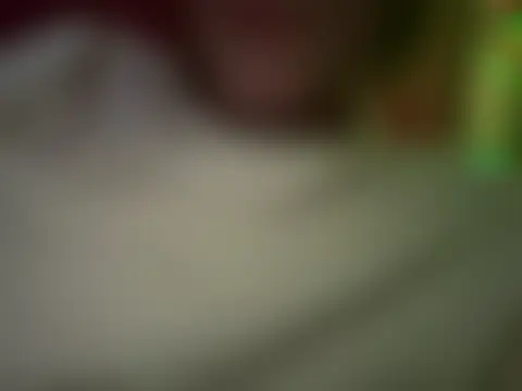 pleasedontpressaredburton's Live Sex Cam Show
