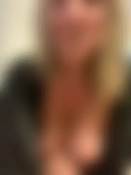 X-Victoria-X's Live Sex Cam Show
