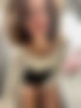 DollyTall's Live Sex Cam Show