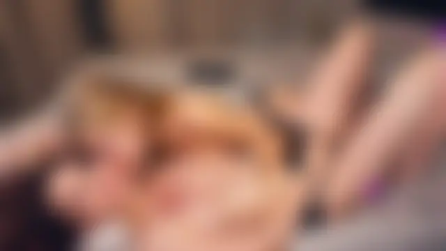 EllenReeves' Live Sex Cam Show