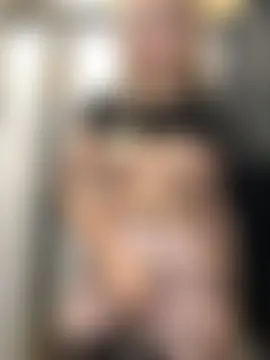 LoraaDoll's Live Sex Cam Show