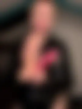 SexySaraxxoo's Live Sex Cam Show