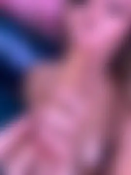 ItsDanniG's Live Sex Cam Show