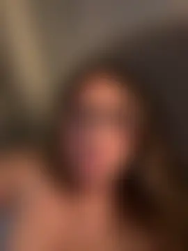 EmilyEast's Live Sex Cam Show