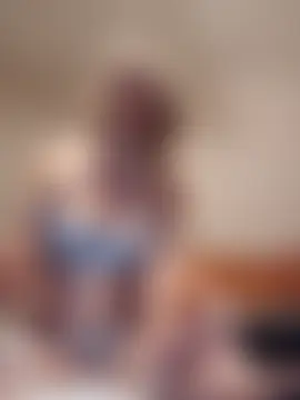 Lora85's Live Sex Cam Show
