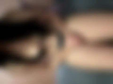 Queen-35's Live Sex Cam Show