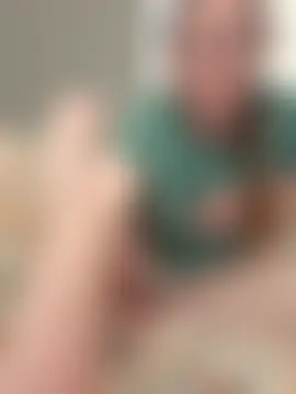 quietred's Live Sex Cam Show