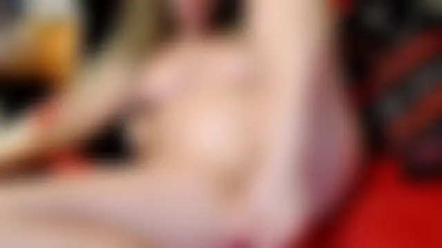 Kaaarinaa's Live Sex Cam Show