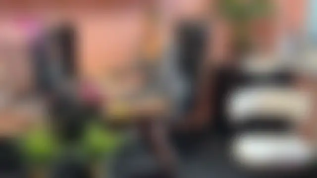 legsLONG's Live Sex Cam Show