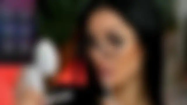 EvaAmanti's Live Sex Cam Show