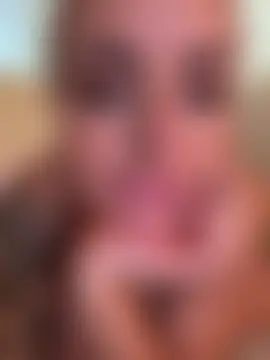EmaSalis' Live Sex Cam Show