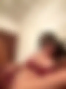 justhoney1998's Live Sex Cam Show
