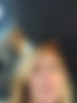 SheIsSomething's Live Sex Cam Show