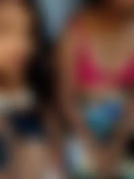 Unique_MomandDaughterrs' Webcam Show