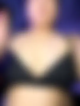 kimmiakiss22's Webcam Show