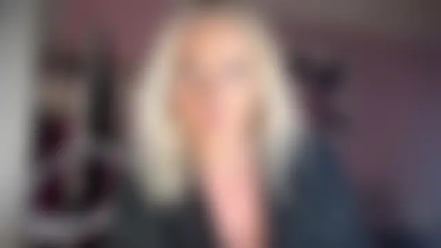 Tinkerbell10's Live Sex Cam Show
