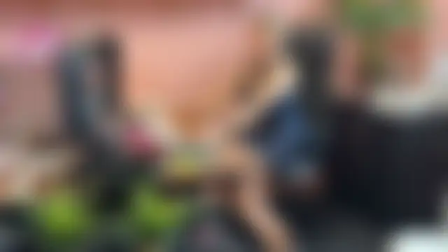 legsLONG's Live Sex Cam Show