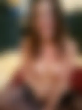 cumtomama's Live Sex Cam Show