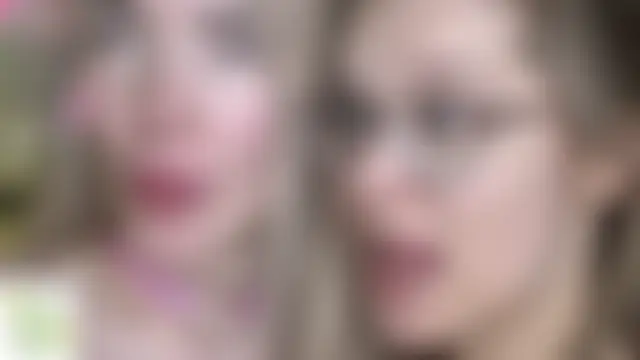 MaeEversley's Live Sex Cam Show