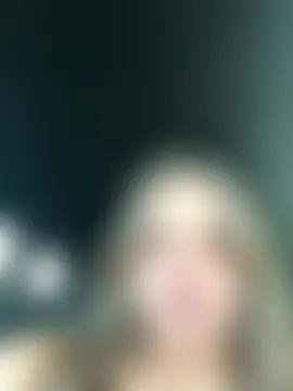 DoriDeluxe66's Live Sex Cam Show
