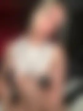 avacrush's Live Sex Cam Show