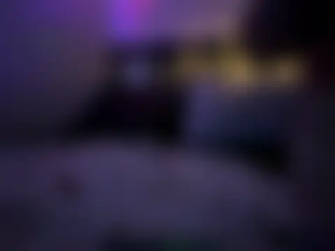 Bambieyez4's Webcam Show