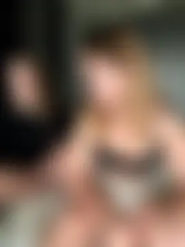 Nura_n_Sarah's Live Sex Cam Show