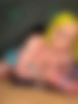 ThickAssRena's Live Sex Cam Show