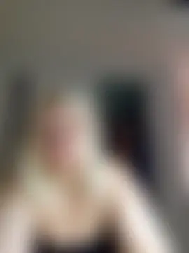 MadelynDaisyMoanroe's Live Sex Cam Show