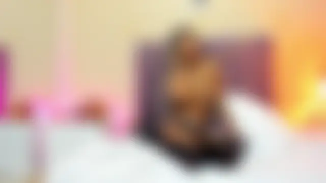 Kiaraa_y_Her_Crazy's Webcam Show