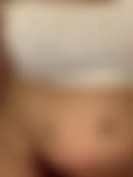 Chloe-taa's Live Sex Cam Show