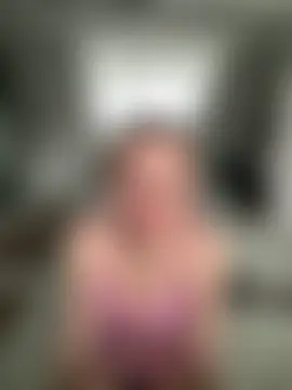 MeganMillerUK's Live Sex Cam Show