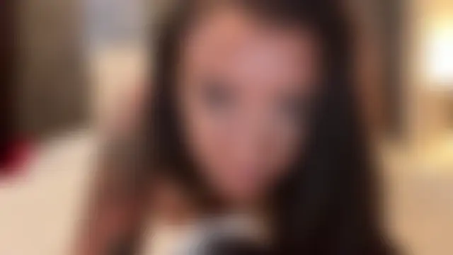 LucyLuxee19's Live Sex Cam Show